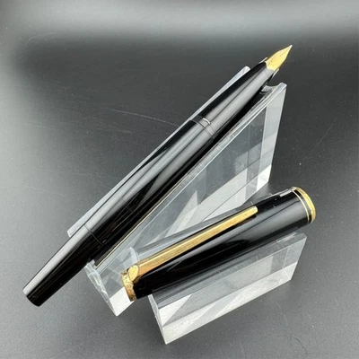 Montblanc nº Caneta-tinteiro 221 resina preta ouro 14K extrafina nova na caixa com manutenção - Imagem 1 de 4