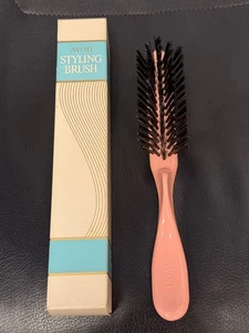 Vintage Avon Styling Haarbürste Daumengriff - Rosa - Neu - mit OVP - unbenutzt - Bild 1 von 4