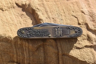 WINCHESTER COMMEMORATIVE " VIETNAM 35TH ANNIVERSARY " 2 BLADE FOLDING KNIFE - Image 1 of 4