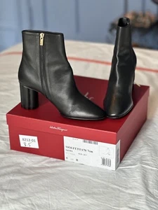$1,200 Size 8.5 Ferragamo ‘Molfetta 70’ Black Leather Almond Toe Boots - Picture 1 of 4