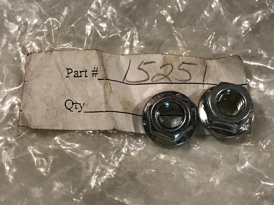 NUEVO OEM POULAN JUEGO TUERCAS DE BARRA 1220 1420 1425 1625 1630 1800 2000 (530015251) Foto 1 de 1