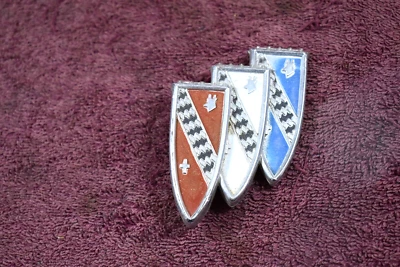 1960 Buick Invicta Hood or Trunk Emblem Good Original 1193359 - Image 1 of 4