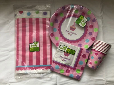 JOB LOT OF SWEAT LITTLE CUPCAKE GIRL FIRST BIRTHDAY PARTY SET PLATES NAPINS CUPS - Image 1 of 4
