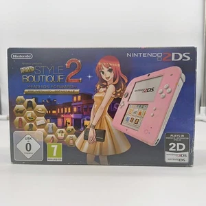 CONSOLE NINTENDO 2DS NEW STYLE BOUTIQUE 2 BUNDLE - ROSA / BIANCO - NUOVO - Imagen 1 de 6