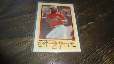 2004 FLEER SWEET SIGS # 70 VLADIMIR GUERRERO BASEBALL CARD - Image 1 of 2