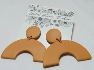 Pendientes colgantes Tan Ra Yoga The Sunflower nuevos de Wild Bloom Studio - Imagen 1 de 4