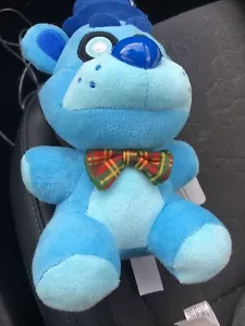 Funko Frostbear Freddy Five Nights at Freddy's Peluche Walmart Exclusivo FNAF Nuevo - Imagen 1 de 2