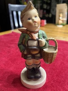 HUMMEL GOEBEL "VILLAGE BOY" 5 1/2" #51/0 W/BASKET W. GERMANY - Picture 1 of 6