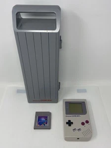 Nintendo Game Boy DMG-01 Handheld System with Tetris & Plastic Storage Case - Picture 1 of 17