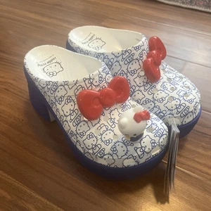 Crocs Sanrio Hello Kitty Womens 10 Platform Siren Clogs With Red Bows Blue White - Picture 1 of 9