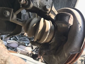 1989 TOYOTA CELICA RIGHT FRONT KNUCKLE SPINDLE WITH 4 BOLT HUB (FITS GT + ST) - Picture 1 of 5