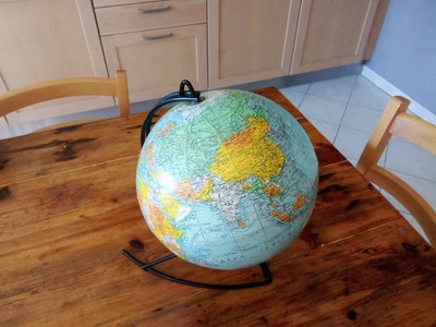 ANCIEN GLOBE TERRESTRE  - Photo 1/4