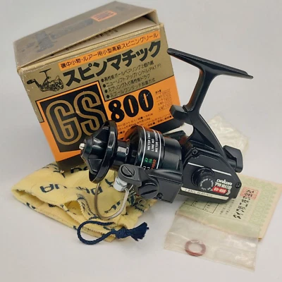 Daiwa Spinmatic GS800 with box , soft bags and etc Fishing Reels Made in Japan. - Image 1 of 4