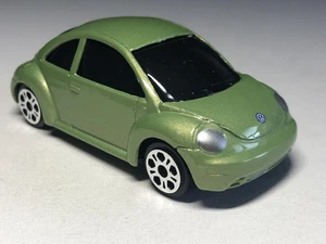 Volkswagen New Beetle Maisto 1/64 vintage 3 pollici 2003 pressofuso come nuovo sfuso - Foto 1 di 5