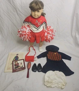 Pleasant Company Molly McIntire American Girl Doll 18"  Cheerleader Outfit Book - Picture 1 of 19