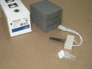 NEW White Rodgers 767a-370 Hot Surface IGNITOR Robertshaw 41-403, 41-409 - Picture 1 of 4