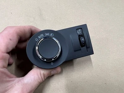 Переключатель фар 2010-2015 Chevrolet Camaro SS — OEM - Изображение 1 из 3