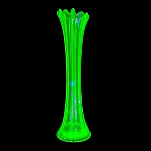 Vintage 12,5" Uranglas geschwungene Vase - hoch gerippt Stretch Art Deco Mid-Century - Bild 1 von 21