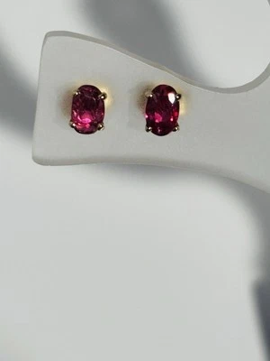 natural ruby earrings stud 14k yellow gold 50points oval - Image 1 of 4