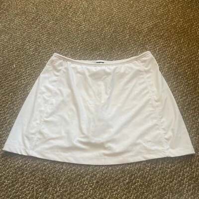 Pequeña falda/falda blanca de tenis Avia con pantalones cortos incorporados  Foto 1 de 4