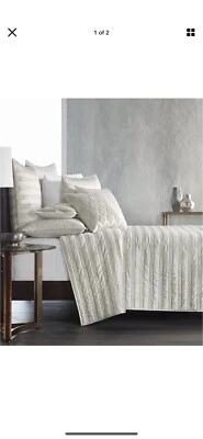 Cobertor Completo/Queen Colección Hotel Acolchado Dorado Geo. Precio original 420,00 Foto 1 de 3