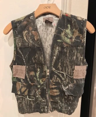 VINTAGE Game Winner Camo Hunting Vest Full Zip One Size - Image 1 of 4