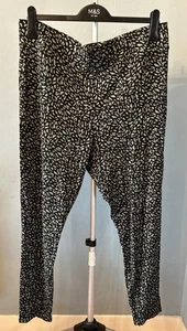 M&S Collection - UK18 (Reg) High Waisted Jeggings/Leggings Green Pattern - Picture 1 of 7