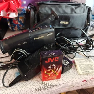 Panasonic NV-RX15B Slim Palmcorder VHS-C Wide Lens 21x Optical Zoom  - Picture 1 of 9