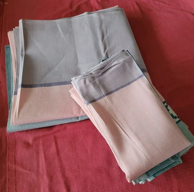 VINTAGE LINGE ANCIEN TRES GRANDE NAPPE 130 X 240 ET 8 SERVIETTES 45X45 - Photo 1/4