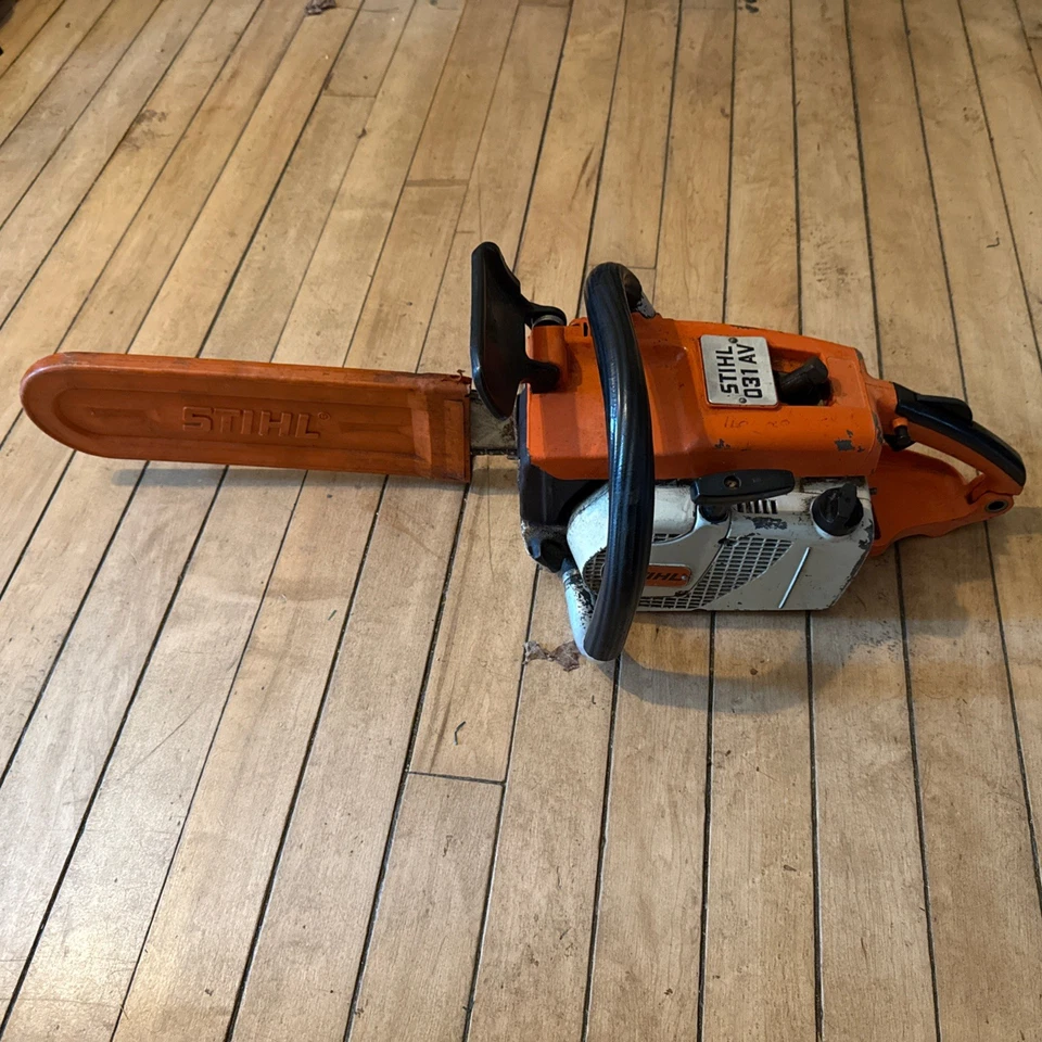 Stihl 031 AV 20 英寸链锯压缩需要调整 — 第 1/4 张图片