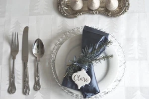 Christmas White Xmas Tree Tablecloth *Festive Table Linen* Damask Design  - Picture 1 of 4