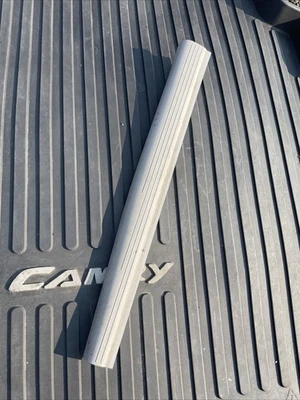 Cubierta de moldura del umbral delantero izquierdo Mercedes-Benz E 500 2006 4Matic A2116801735 Foto 1 de 3