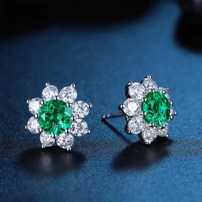 18K White Gold Round Cut 7.20 Ct Natural Green Emerald & Diamond Earring Stud - Image 1 of 4