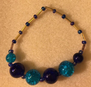 Various Blue Glass and Gold-Colored Glass Beaded Bracelet 