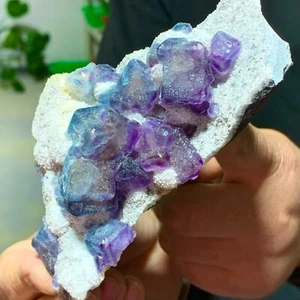 Esemplare di cristallo minerale fluorite cubo verde blu viola naturale 299G/Cina - Foto 1 di 24