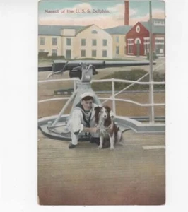 USS Delphin 1907 Vintage Postkarte Maskottchen der USA Delfin Matrose und Hund - Bild 1 von 2