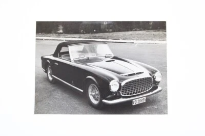 Fotografia de imprensa 1951-52 Ferrari 212 Inter conversível - Imagem 1 de 4