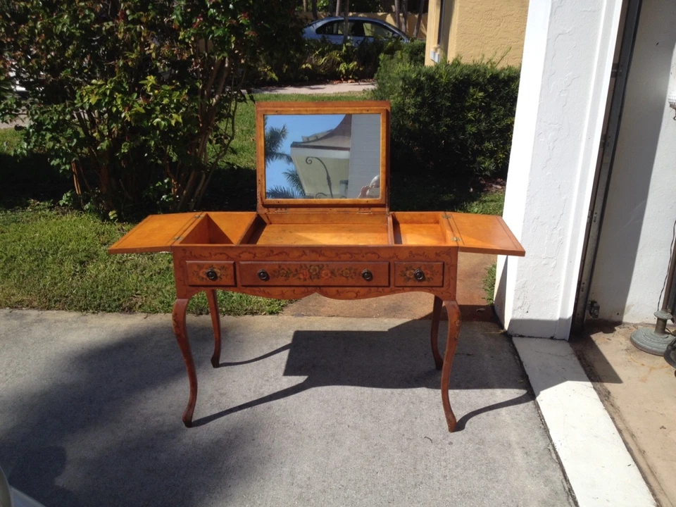 Beautiful Antique French Country Vanity Table Desk With Flowers,Farmhouse,Home - Image 1 of 4