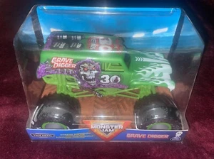 Spin Master Monster Jam Grave Digger 30TH Anniversary 1:24 - Picture 1 of 4