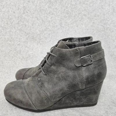 Maurices Women's 10 Cheri Gray Wedge Bootie Faux Suede Look - Image 1 of 4