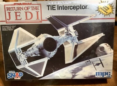 MPC 8931 Star Wars Return of The Jedi Tie Interceptor Snap Model Kit 1990 - Image 1 of 4