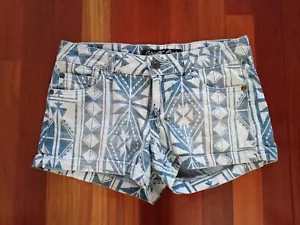 Celebrity Pink Original Denim Shorts Size 1 - Picture 1 of 3