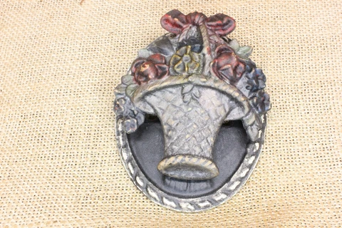 Old Flower Basket Of Flowers Door Knocker Vintage Hubley repainted Cast Iron Cover