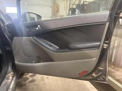 Panel de moldura interior de puerta delantera derecha usado se adapta a: Kia Forte 2015 grado A Foto 1 de 4