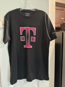 Official T-Mobile Shirt-Men’s Medium - Picture 1 of 2