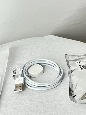 Магнитный кабель для зарядки Apple Watch — белый - Изображение 1 из 2