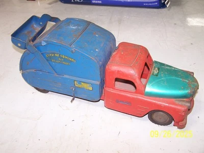 Vintage Pressed Steel Structo City Of Toyland Utility Garbage Truck - Image 1 of 4