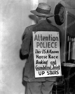 Bookmaker Horse Racing & Gambling Stoolie Vintage 8x10 Reprint Of Old Photo - Picture 1 of 1