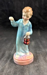 Royal Doulton Nursery Rhymes Number 1 Wee Willie Winkie Figurine - Picture 1 of 6
