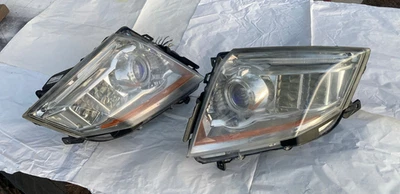 Левые и правые ксеноновые фары Cadillac CTS Coupe 08-14 - Изображение 1 из 4